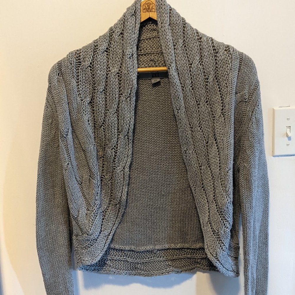 Grey know cardigan shrug